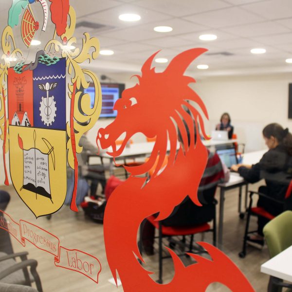 PROFESORES SE PREPARAN PARA EL &laquo;RESEARCH SYMPOSIA AT HARVARD&raquo;