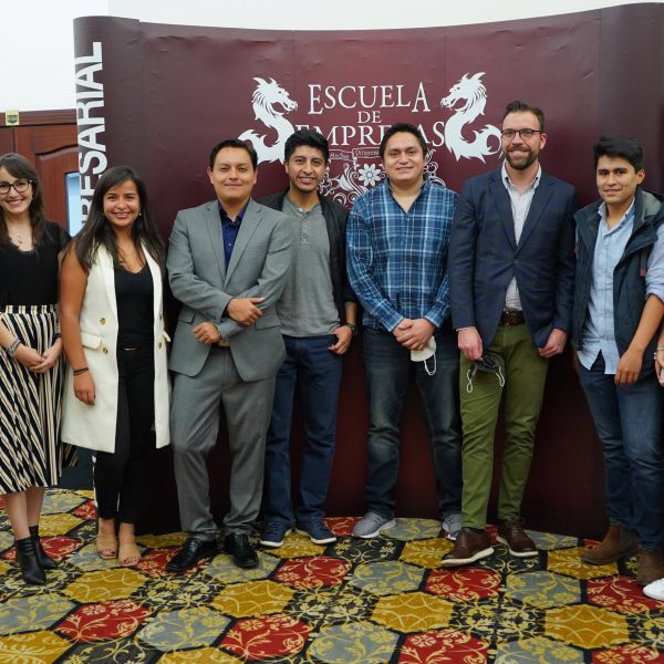 Escuela de Empresas USFQ fortalece conexi&oacute;n con sus estudiantes y Alumni de maestr&iacute;as