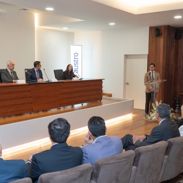 Banco del Austro invierte en m&aacute;s de 300 colaboradores con programas de educaci&oacute;n empresarial