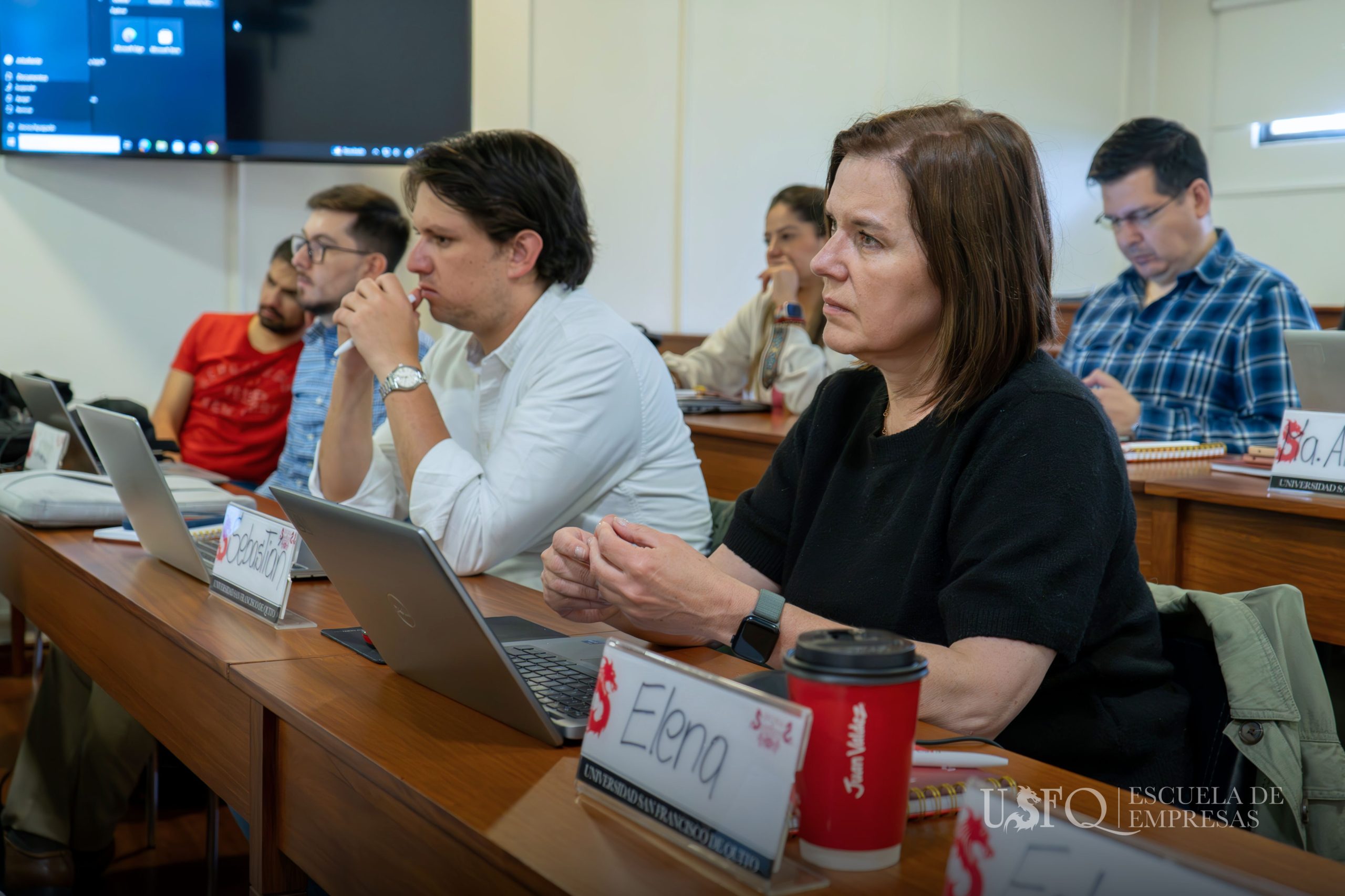 1_EE News_Laboratorios Life_ABR